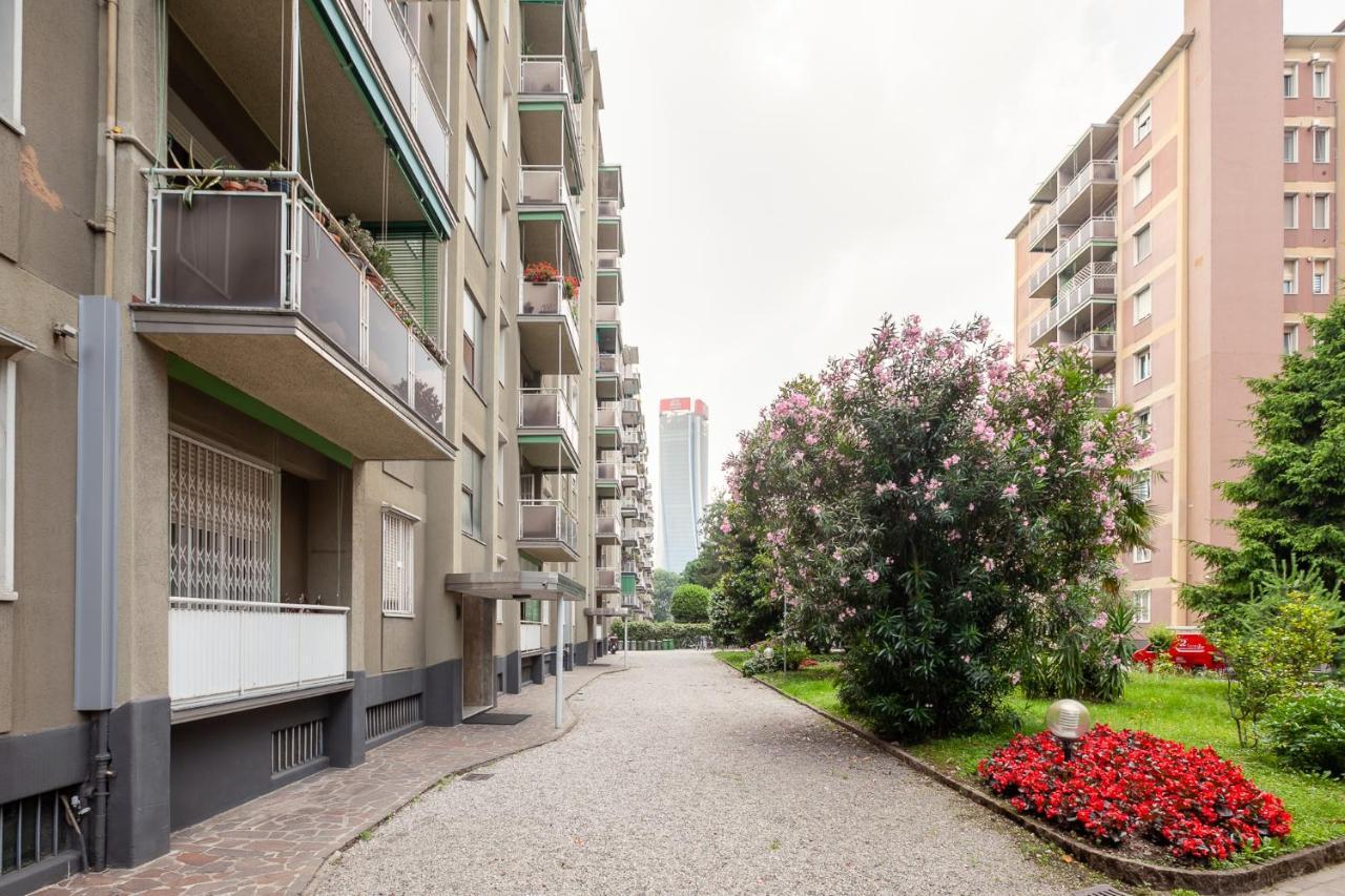 Spazioso Appartamento - City Life - Fiera Milano - Alcuino 5 Екстериор снимка